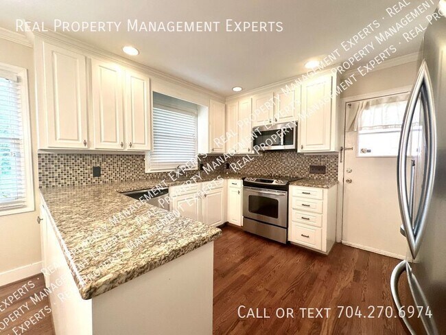 Building Photo - Charming 3BR/2BA Home in Charlotte!