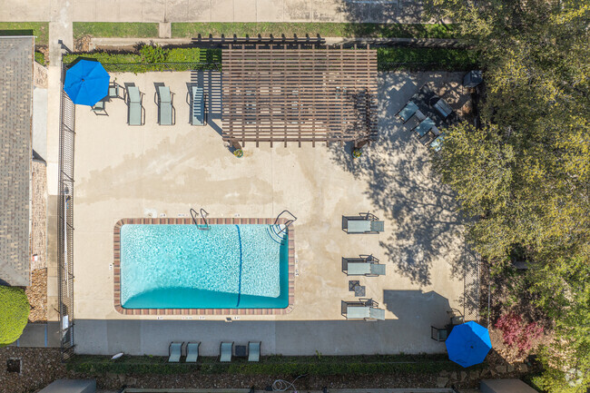 Aerial - Spring Creek Apartments