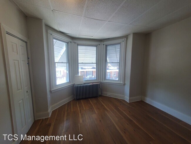 Building Photo - 3 br, 1 bath House - 464 E Cosgrove St