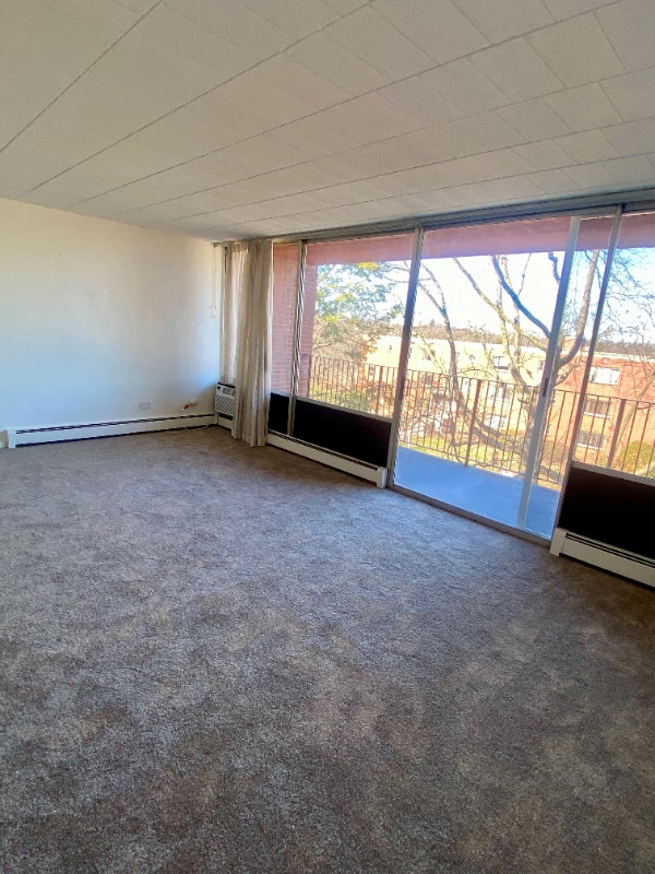 Building Photo - 446 Hoodridge Dr