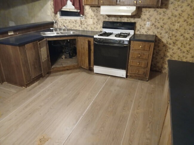 Foto del edificio - Sunny 3-Bedroom Home with 2 Baths and 1,500 Sq Ft in the Heart of Denmark – Only $850/mo