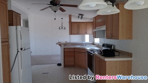 Building Photo - 36845 W Earll Dr