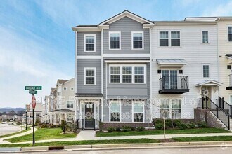 Building Photo - 4201 Camdale Dr