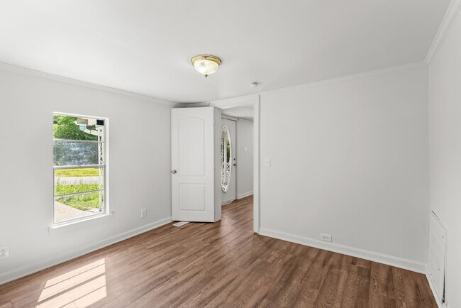 Foto del edificio - Stunning & Newly Renovated 3 Bedroom 2 Bat...
