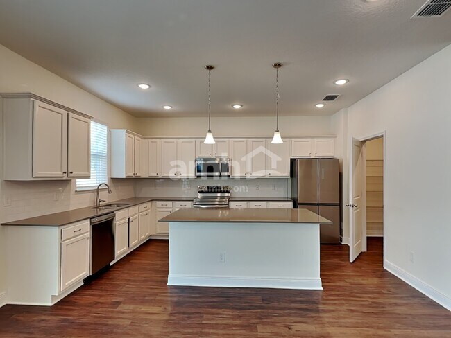 Building Photo - 2836 Ponds Trl