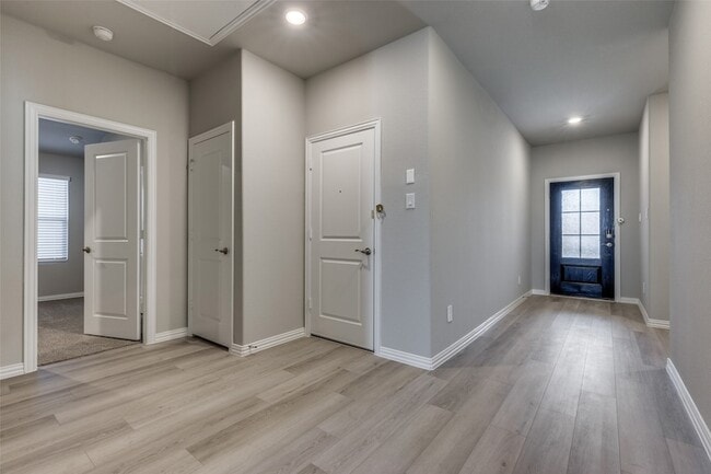 Building Photo - 5209 Meditation Dr