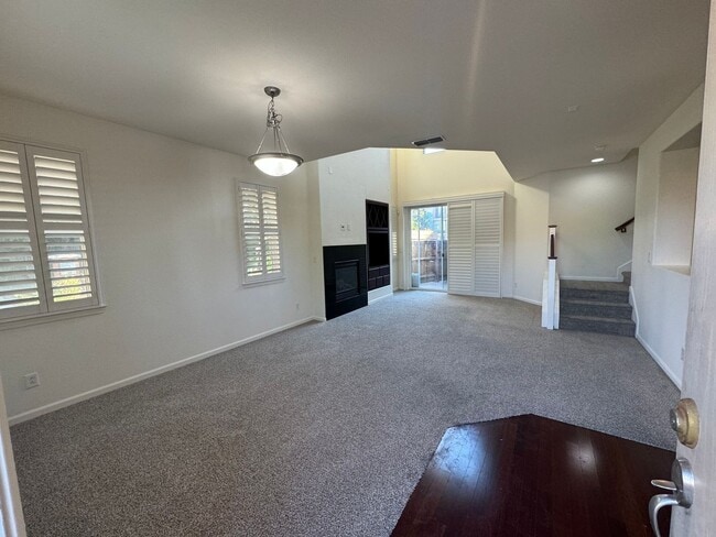 Building Photo - 804 Titanium Ln