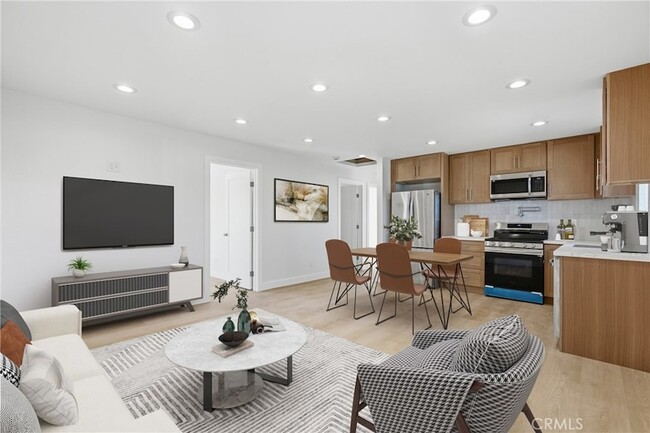 Building Photo - 1206 Kornblum Ave.