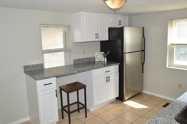 Foto del edificio - 2428-2430-2430 Providence Rd
