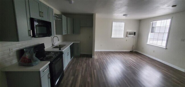 Foto del edificio - 215 Linwood St