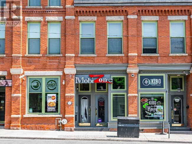 Photo du bâtiment - 535 Parliament St