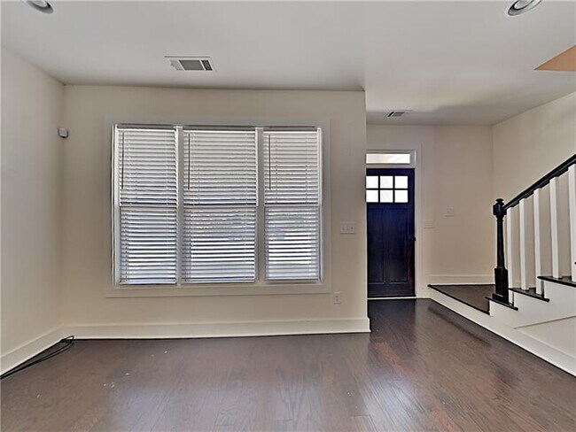 Foto del edificio - 1783 Maple Walk Cir SW