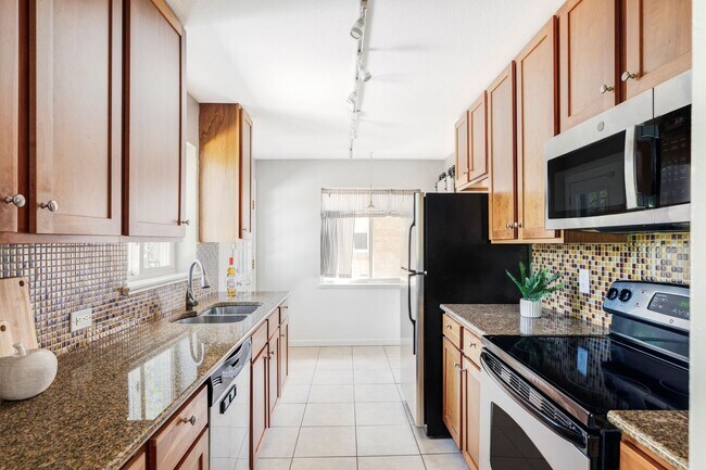 Foto del edificio - Spectacular 3-Bedroom, 2-Bathroom Home – M...