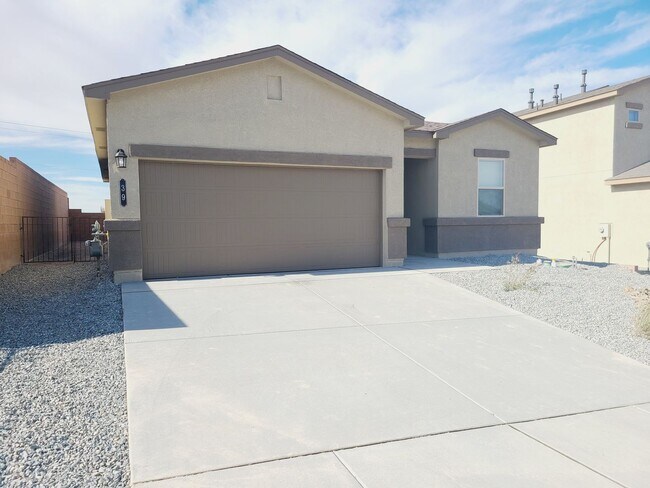 Building Photo - Newly Built 3 bed 2 bath home