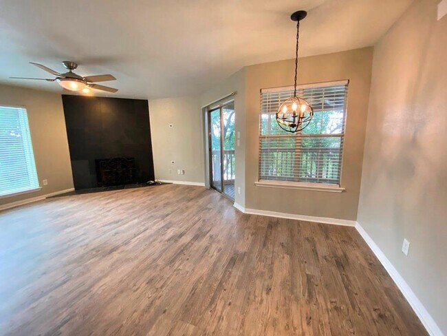 Building Photo - 2450 Wickersham Ln