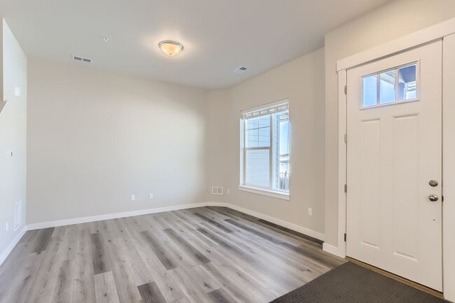Photo - 310 High Point Drive Townhome