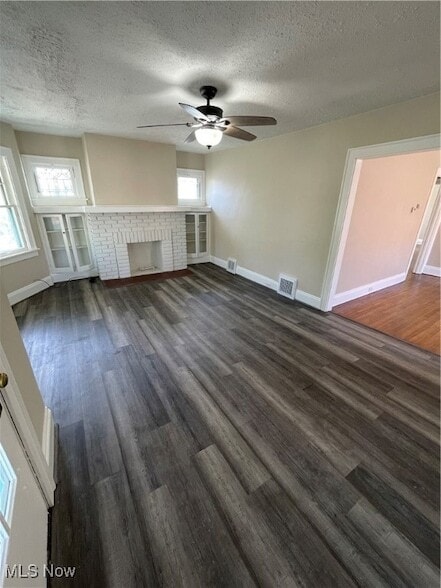 Building Photo - 10323 Linnet Ave