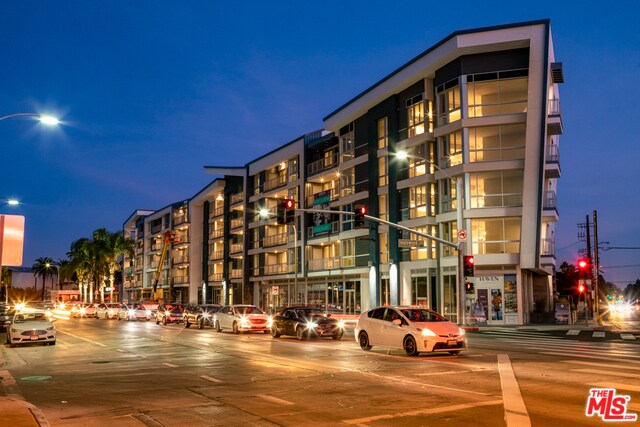 Foto principal - 11924 Washington Blvd