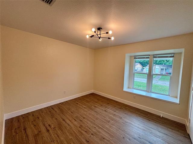 Foto del edificio - 1153 Tracy Ln