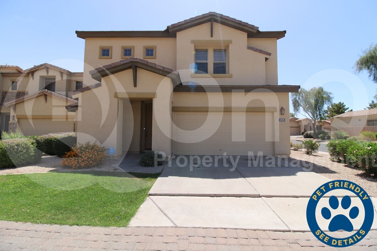 Foto principal - 2039 W Olive Way