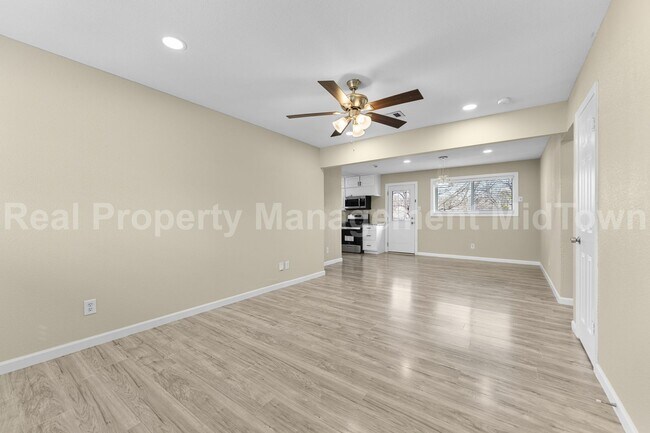 Foto del edificio - 2801 Plaza St