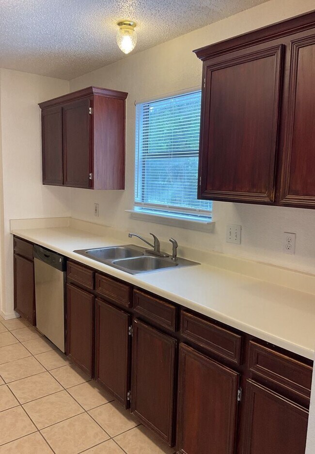 Foto del edificio - RENT REDUCTION & RENT SPECIAL - AVAILABLE ...