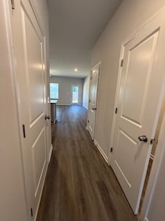 Building Photo - 144 Village Green Dr