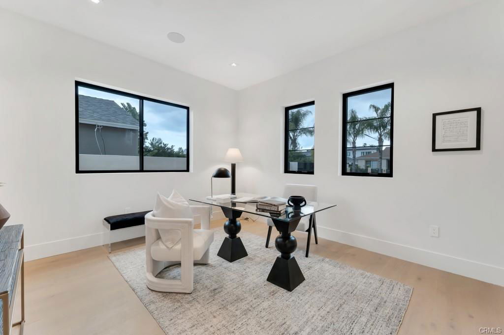 Foto principal - 6238 Babcock Ave