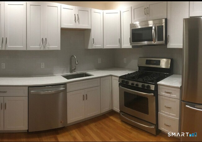 Foto del edificio - 245 Unquowa Rd