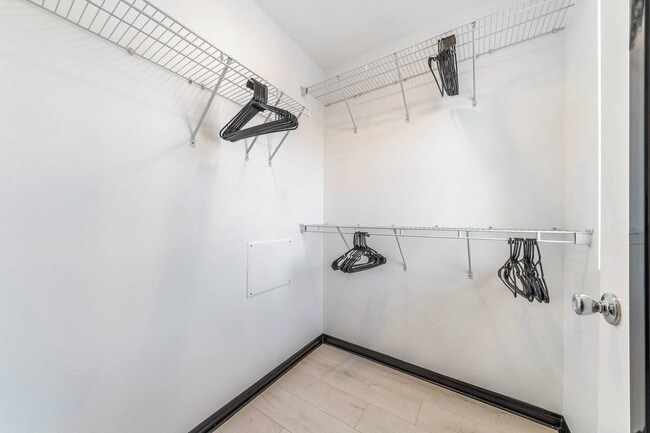 Foto del edificio - 7225 Cedar Rd