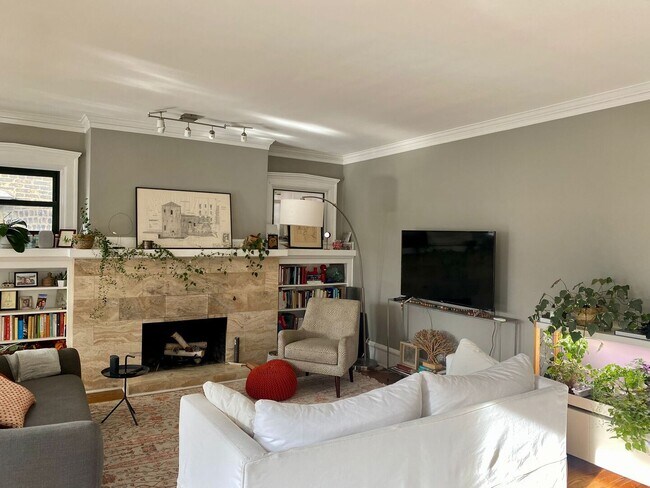 Foto del edificio - 434 W Aldine Ave