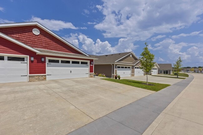 Building Photo - Redwood Miamisburg