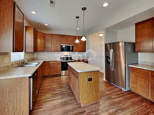 Building Photo - 519 Hafton Ct