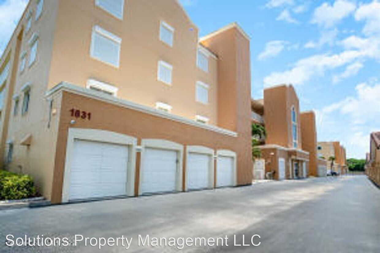 Primary Photo - 3 br, 2.5 bath House - 1831 HIGHWAY A1A UN...
