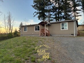 Building Photo - 15 N Hillside Dr