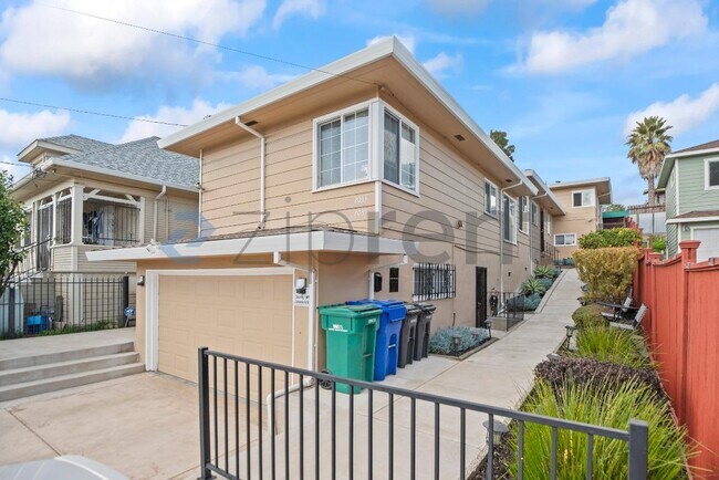 Building Photo - 2033 High St