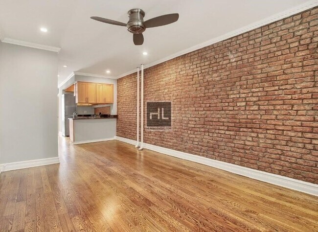 Building Photo - East 10th Street