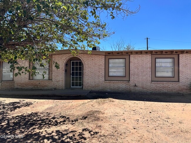 Foto del edificio - 5520 Salem Dr