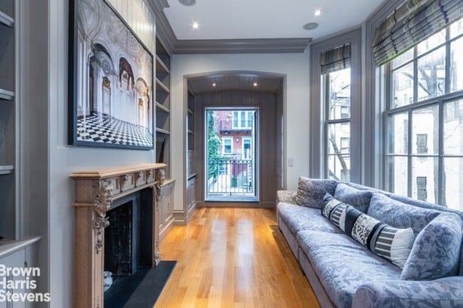 Building Photo - 127 E 64th St