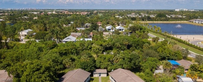 Building Photo - 2455 Thomasson Dr