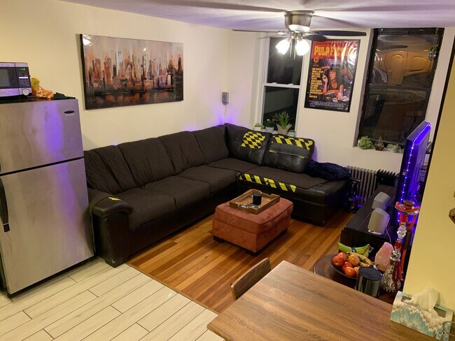 Foto del edificio - 230 Hanover St