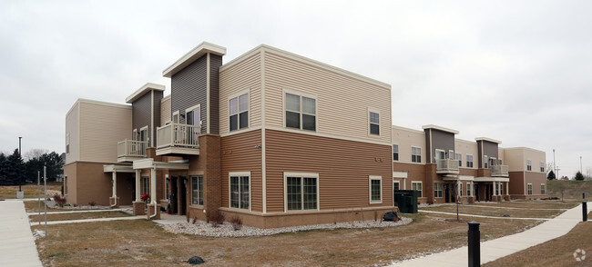 Foto del edificio - Grand View Townhomes