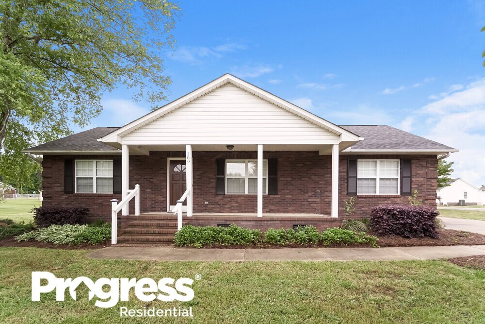 109 Lakewood Dr, Kannapolis, NC 28081 House Rental in Kannapolis, NC