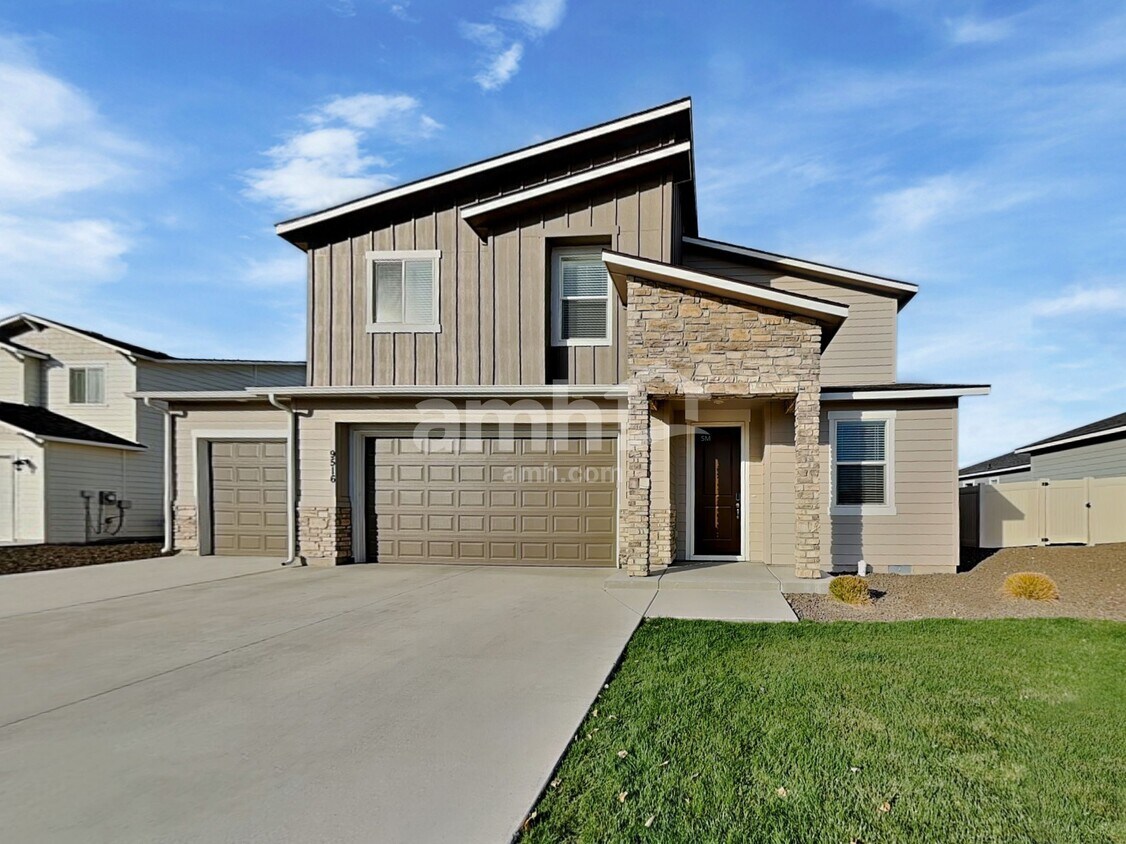 Foto principal - 9516 Aviara St