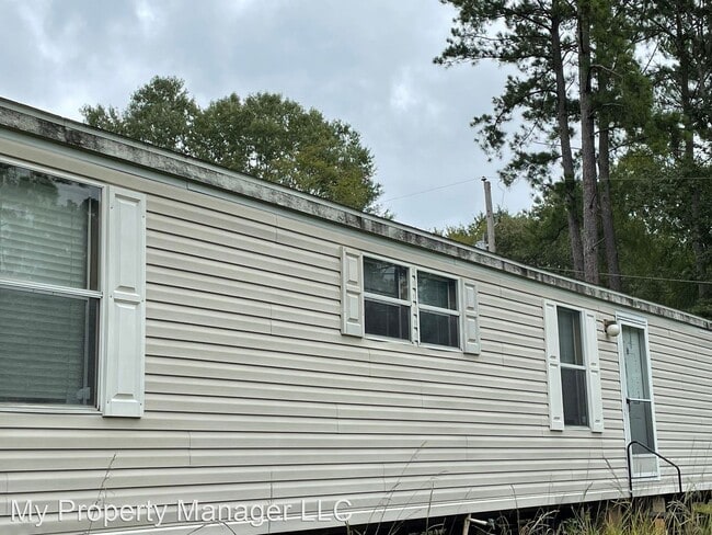 Building Photo - 3 br, 2 bath House - 205 Hilaire Road