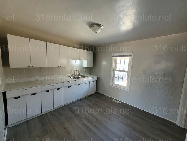 Foto del edificio - $875 - 2 bed 1 bath - Single Family Home