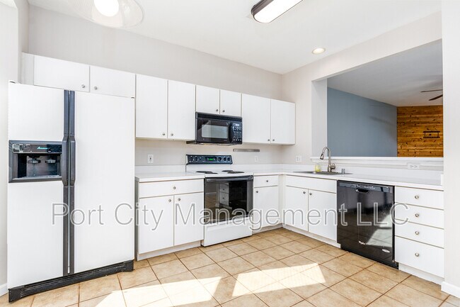 Foto del edificio - 6732 Cozy Ln