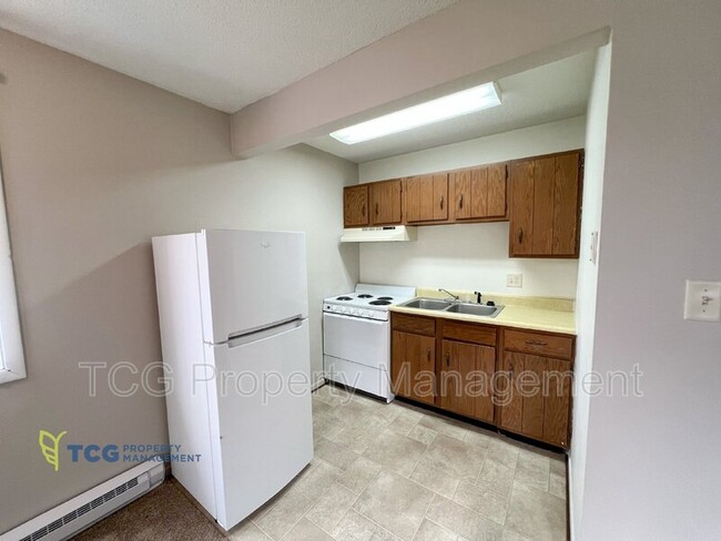 Foto del edificio - 2402 Marquette Rd