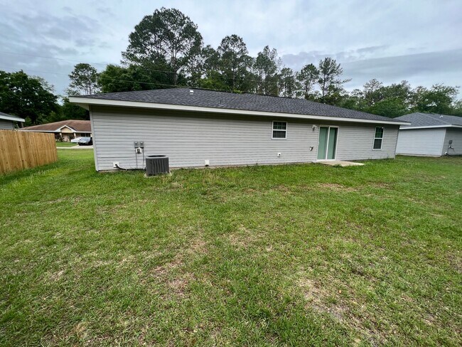 Foto del edificio - Charming, beautiful 3 Bedroom, 2 Bathroom ...