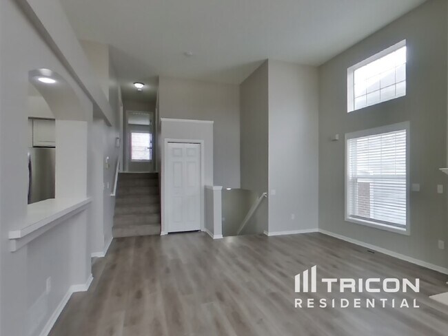 Foto del edificio - 9638 Zircon Ln N